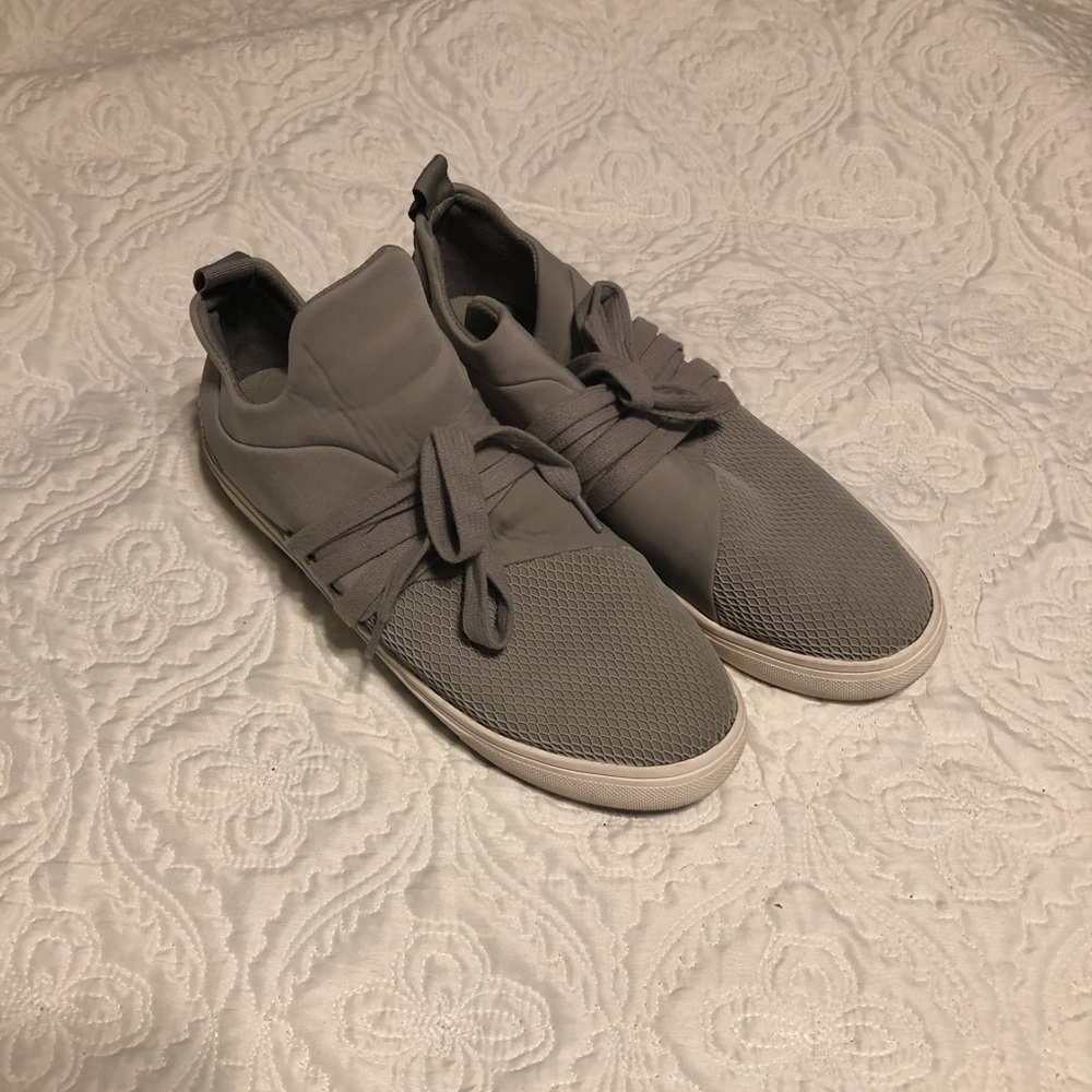 Steve Madden Sneakers